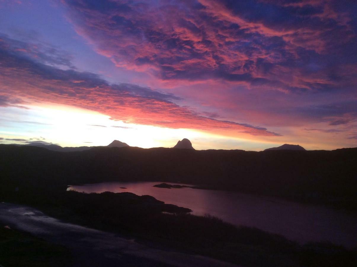 Апартаменты Achmelvich View Self Catering Лохинвер Экстерьер фото