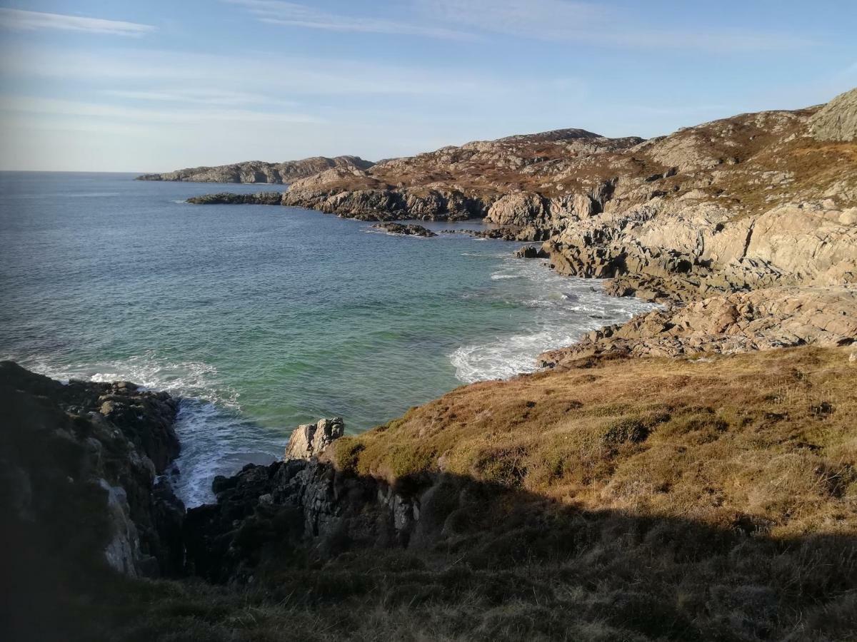 Апартаменты Achmelvich View Self Catering Лохинвер Экстерьер фото