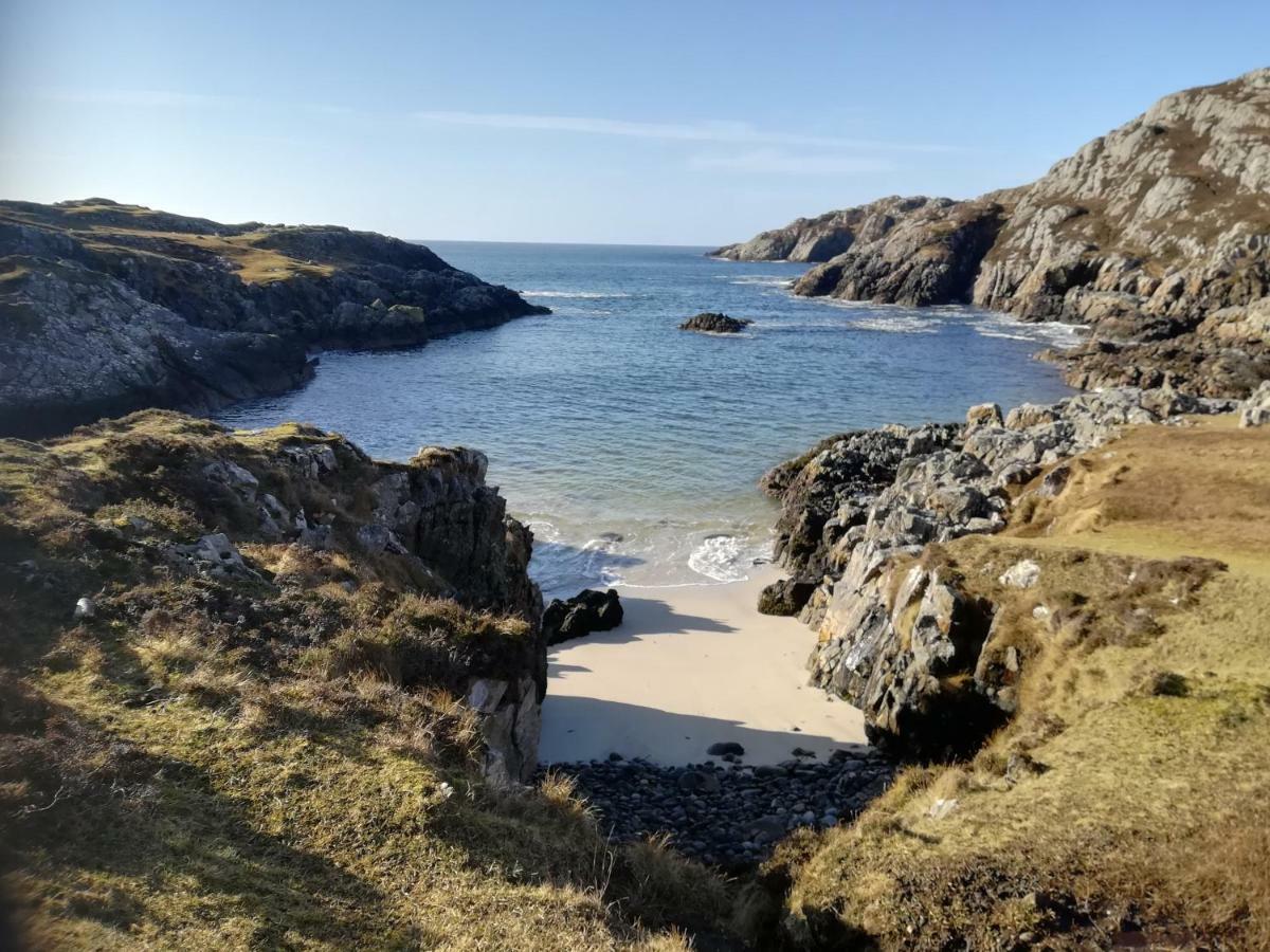 Апартаменты Achmelvich View Self Catering Лохинвер Экстерьер фото
