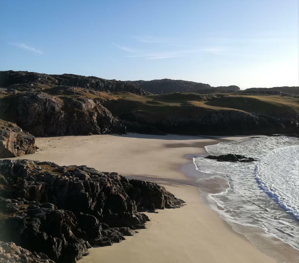 Апартаменты Achmelvich View Self Catering Лохинвер Экстерьер фото