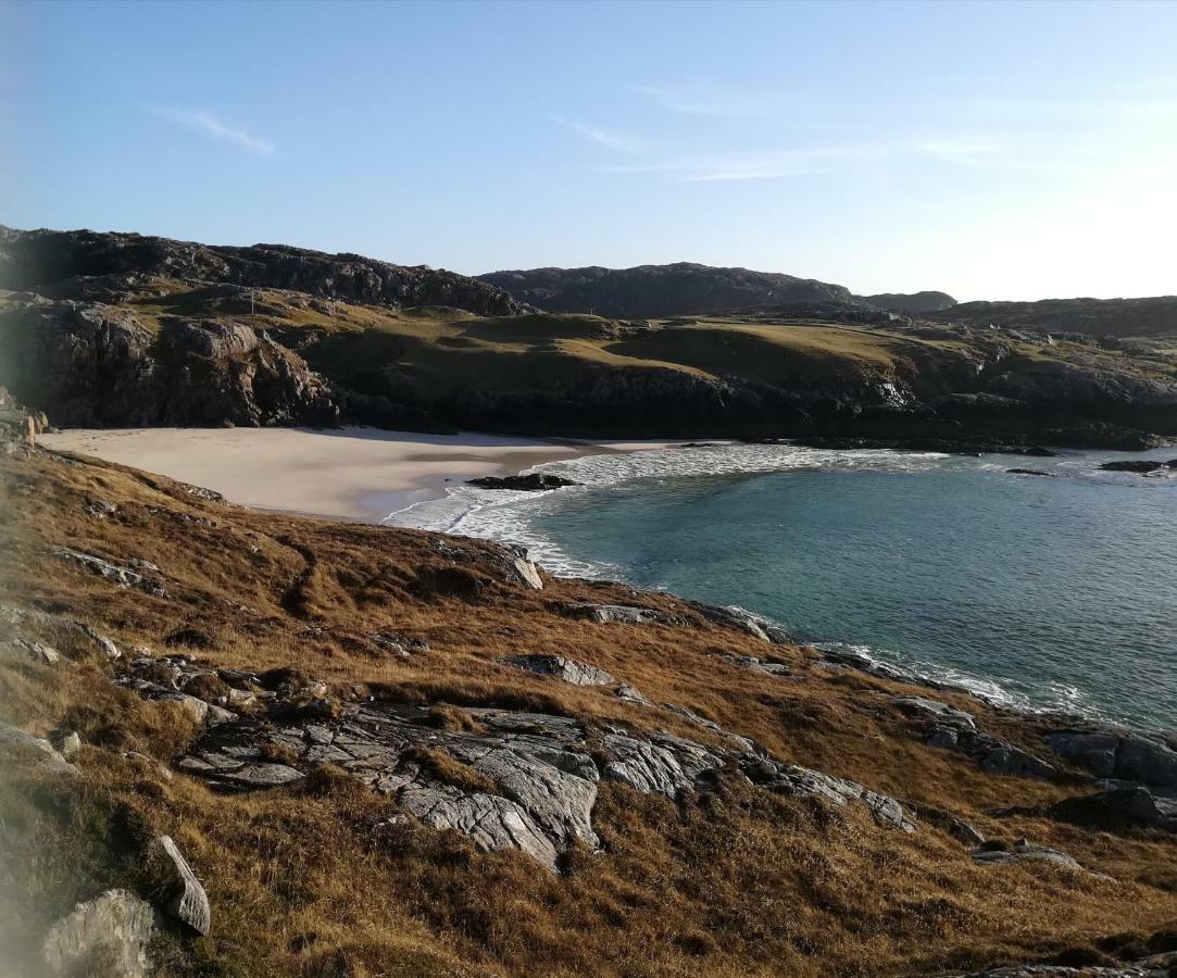 Апартаменты Achmelvich View Self Catering Лохинвер Экстерьер фото