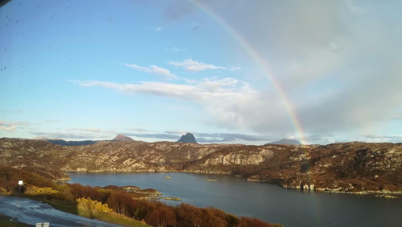 Апартаменты Achmelvich View Self Catering Лохинвер Экстерьер фото