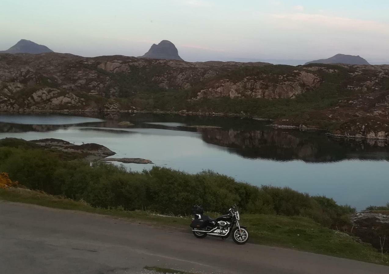 Апартаменты Achmelvich View Self Catering Лохинвер Экстерьер фото